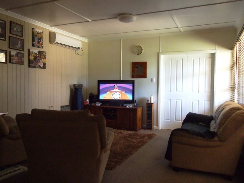 20 DEVERELL STREET, Charleville QLD 4470