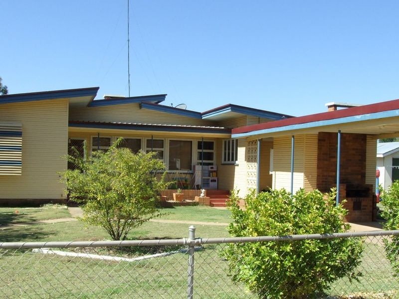 20 DEVERELL STREET, Charleville QLD 4470