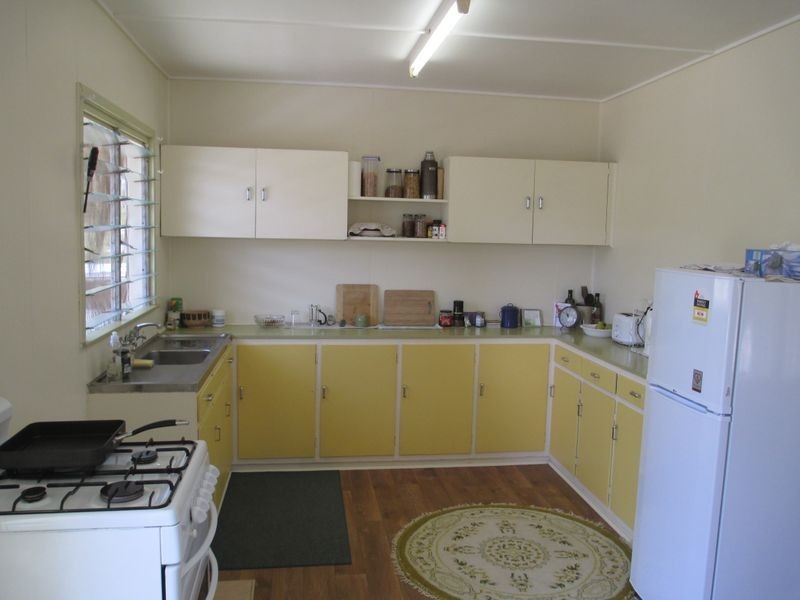 6 EAST STREET, Charleville QLD 4470