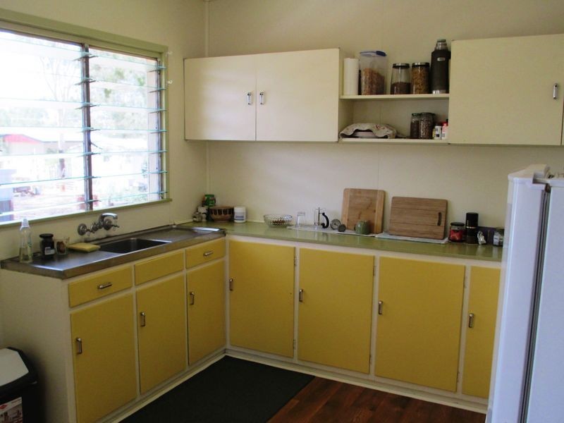 6 EAST STREET, Charleville QLD 4470