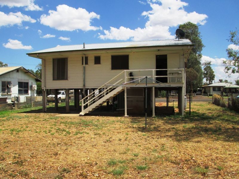 6 EAST STREET, Charleville QLD 4470