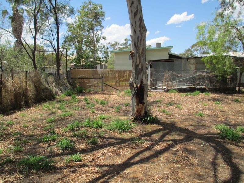 6 EAST STREET, Charleville QLD 4470