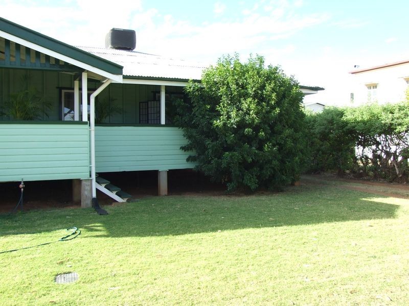 159 PARRY STREET, Charleville QLD 4470