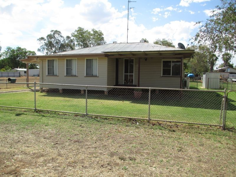 23 CARTER, Charleville QLD 4470