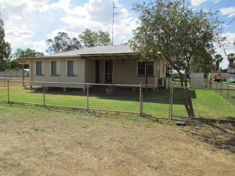 23 CARTER, Charleville QLD 4470