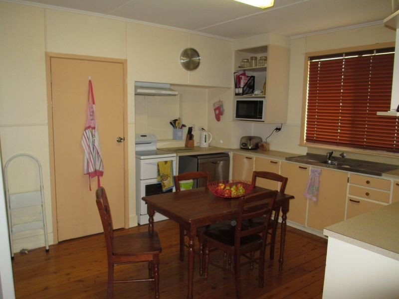 23 CARTER, Charleville QLD 4470