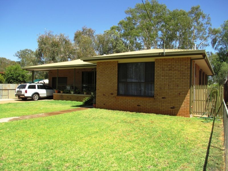 3 EAST STREET, Charleville QLD 4470