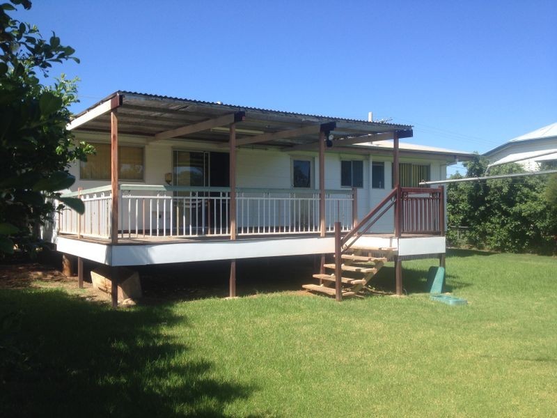 209 PARRY STREET, Charleville QLD 4470