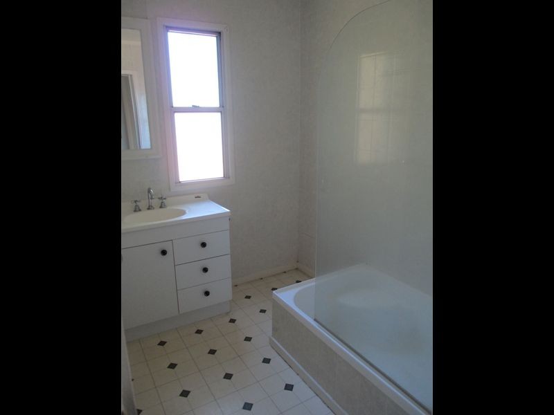 18-20 ALFRED STREET, Charleville QLD 4470