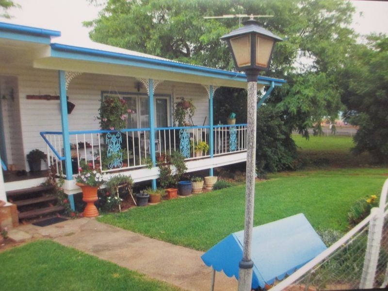12 ANNIE STREET, Augathella QLD 4477