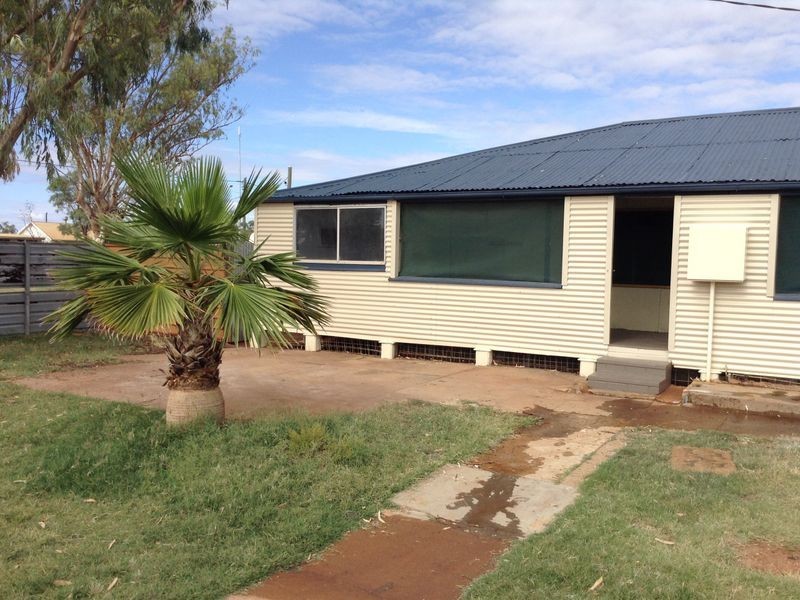 29 CHULUNGRA STREET, Quilpie QLD 4480
