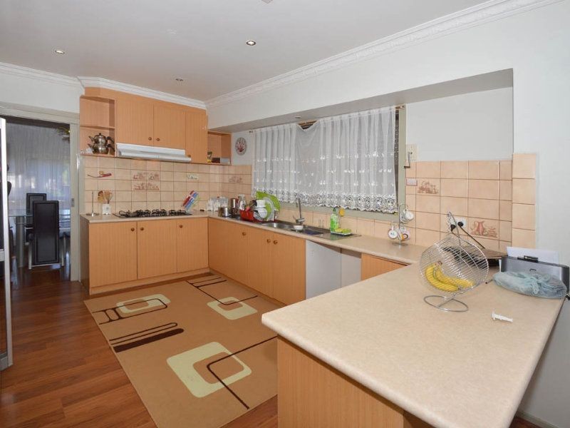 7 Dillwynia Place, Meadow Heights VIC 3048