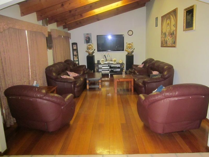 33 Ambleside Road, Greenvale VIC 3059