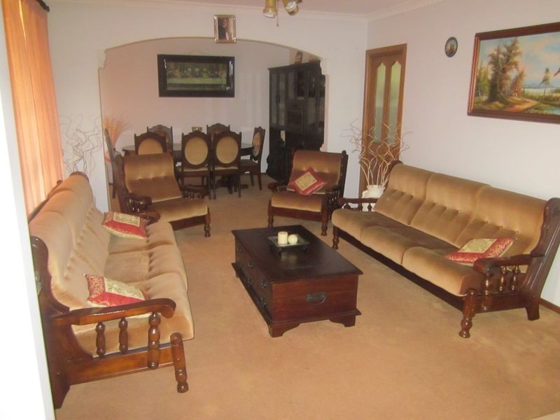 33 Ambleside Road, Greenvale VIC 3059