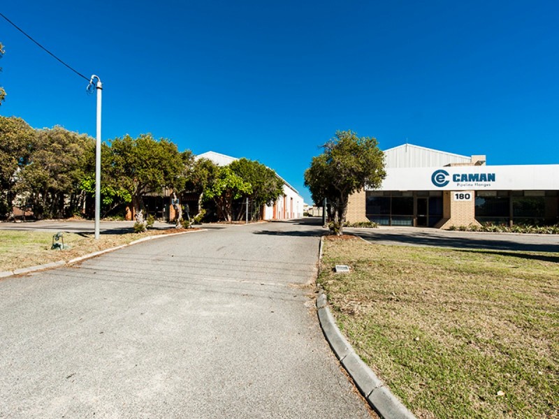 180 – 182 Daly Street, Belmont WA 6104