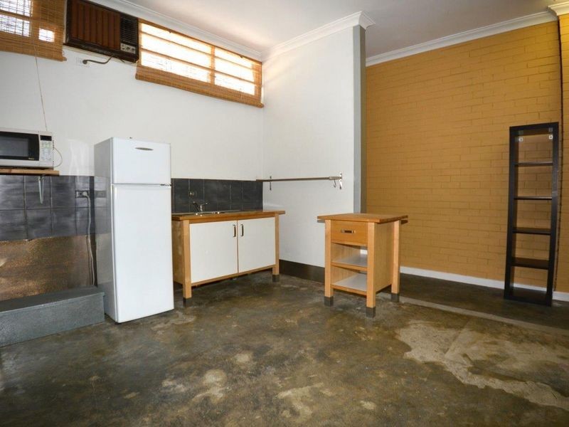 176 Gabriel Street, Cloverdale WA 6105