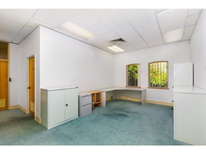 70 Grandstand Road, Ascot WA 6104