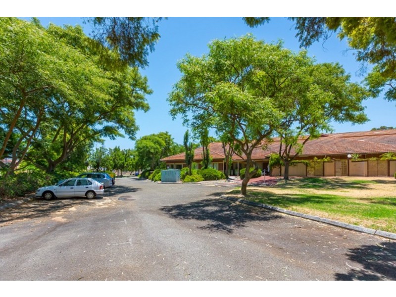 70 Grandstand Road, Ascot WA 6104