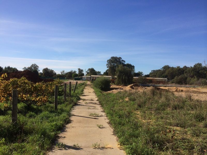 339 Mandogalup Road, Hope Valley WA 6165