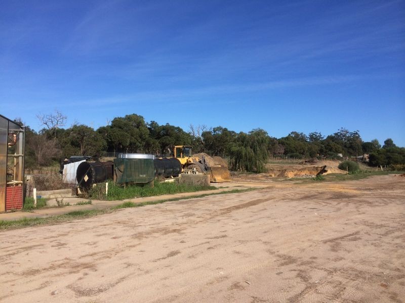 339 Mandogalup Road, Hope Valley WA 6165