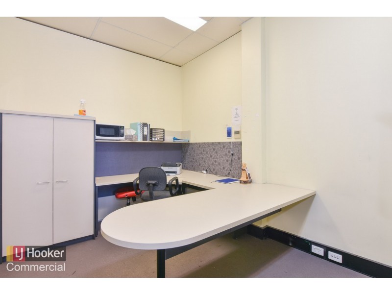 2/1336 Albany Highway, Cannington WA 6107