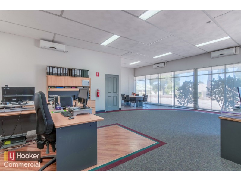 4 5 & 6/70 Clavering Road, Bayswater WA 6053