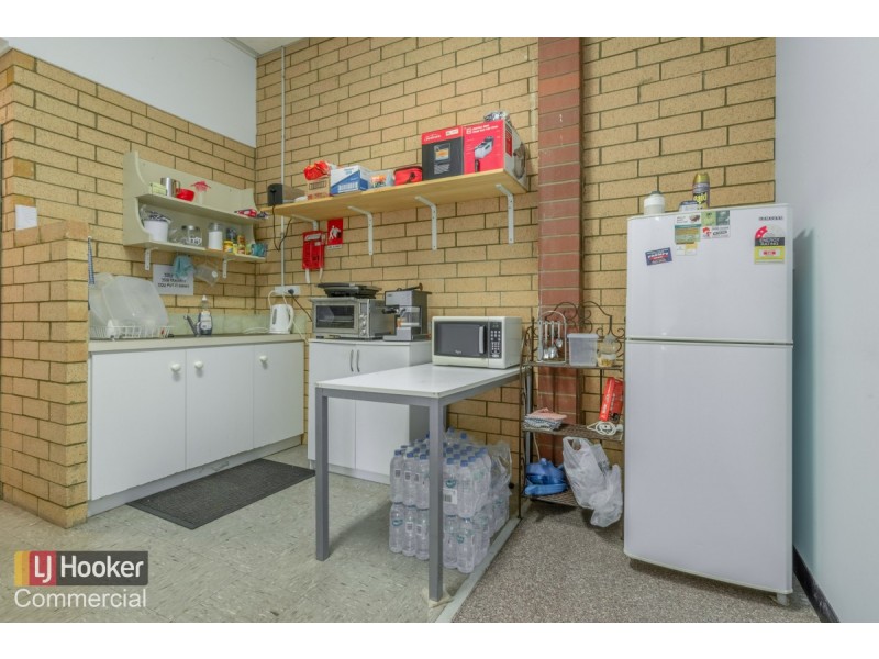 4 5 & 6/70 Clavering Road, Bayswater WA 6053