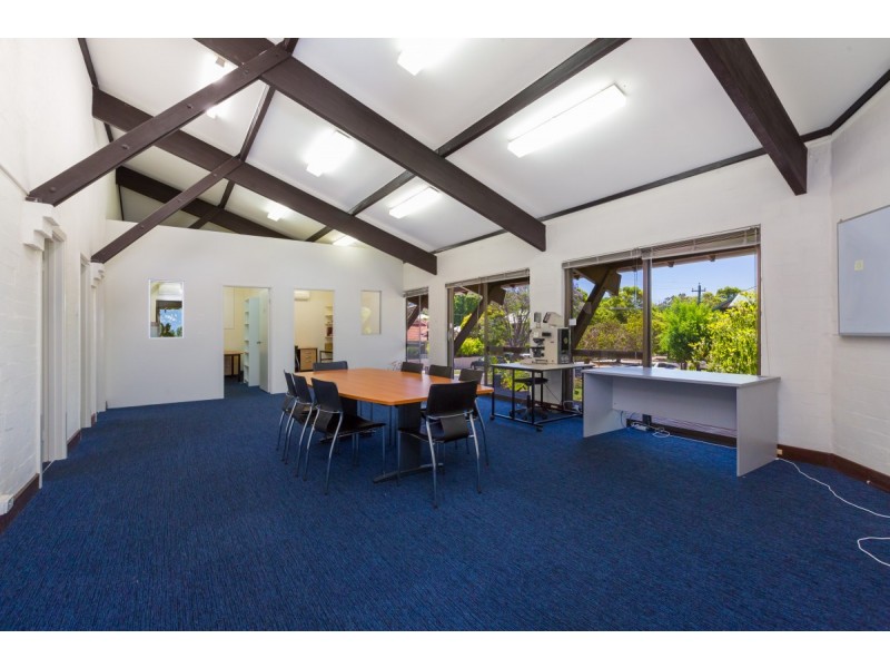 26 Leura Street, Nedlands WA 6009