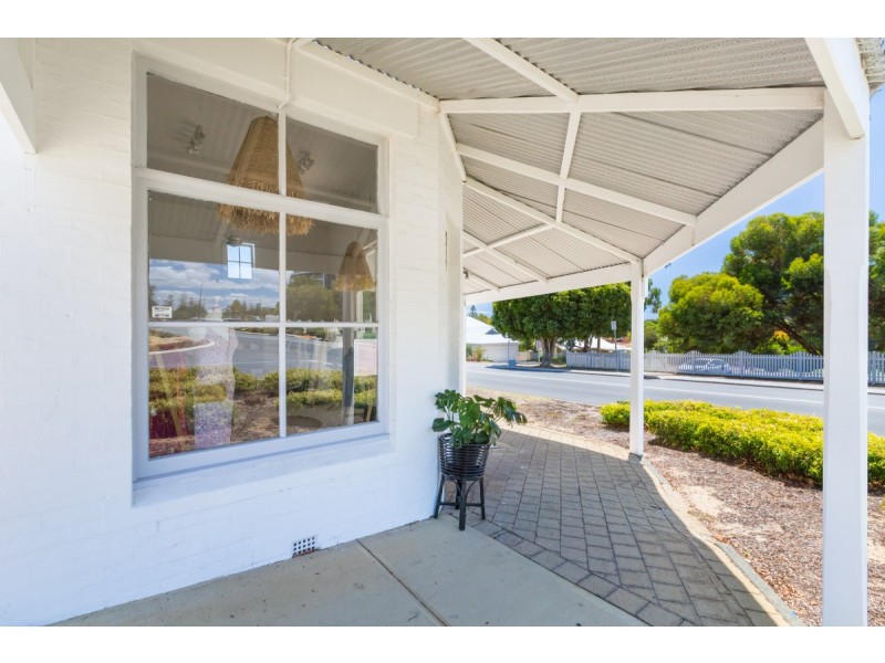 1 Claremont Crescent, Claremont WA 6010