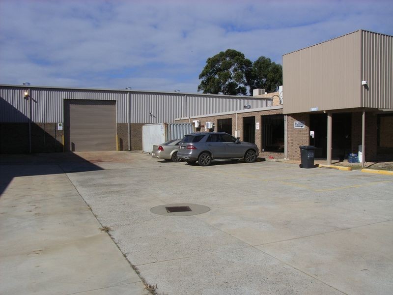 661 Dundas Road, Forrestfield WA 6058