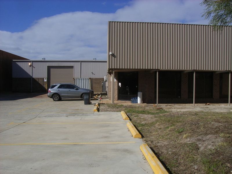 661 Dundas Road, Forrestfield WA 6058