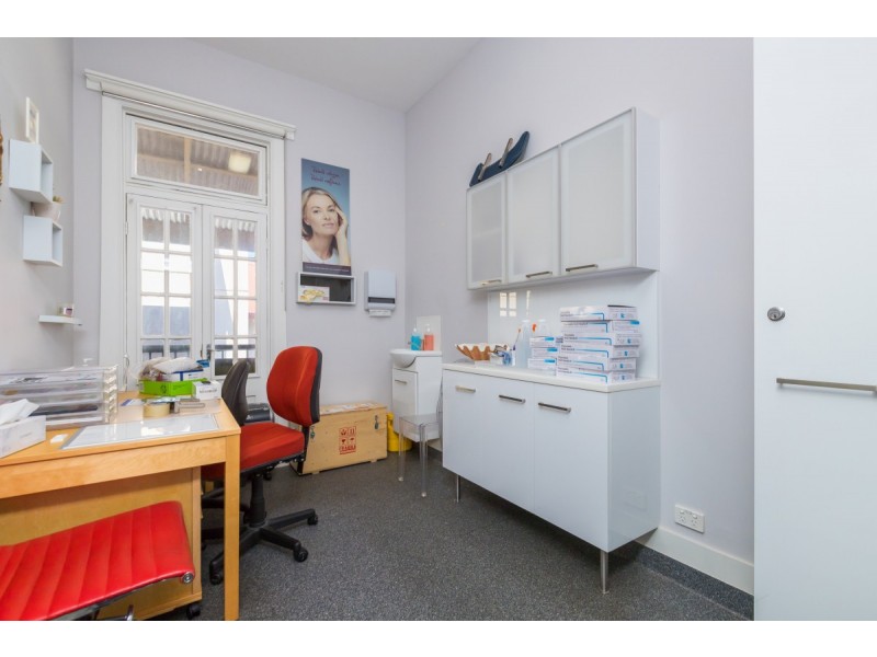 Level 1/78 Stirling Highway, North Fremantle WA 6159