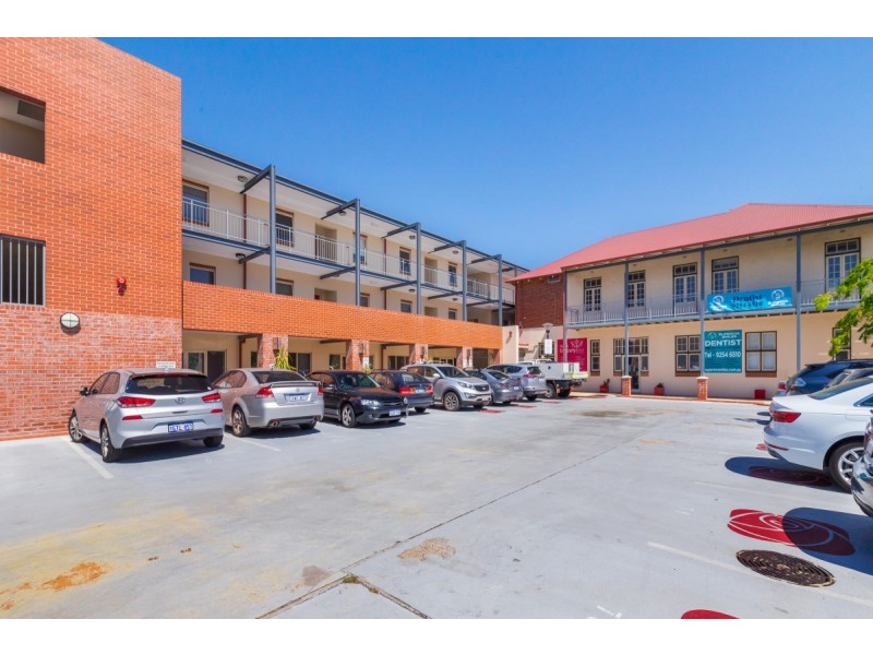 Level 1/78 Stirling Highway, North Fremantle WA 6159