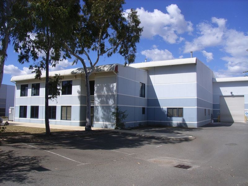 8 Wittenberg Drive, Canning Vale WA 6155