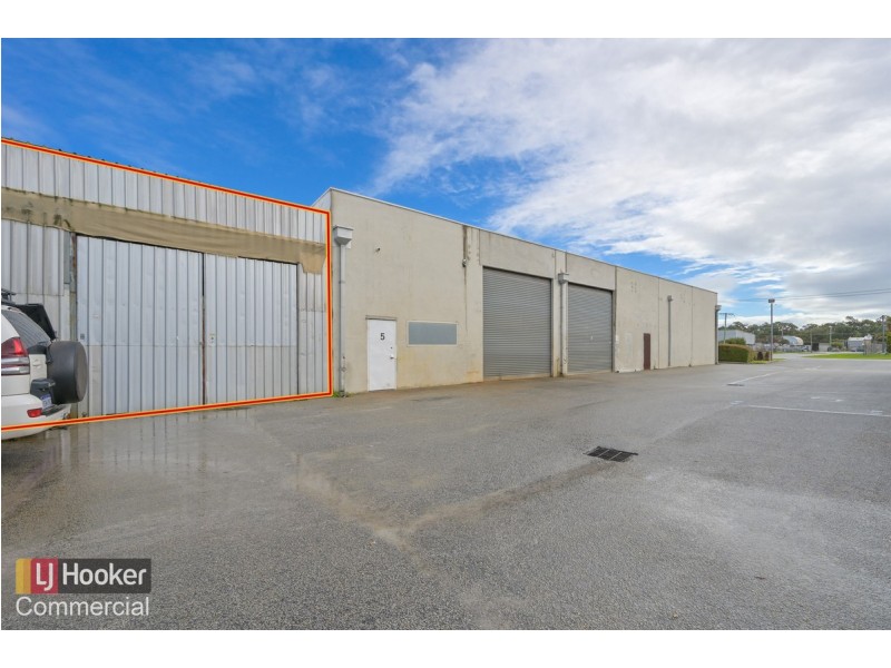 1/103 Dixon Road, Rockingham WA 6168