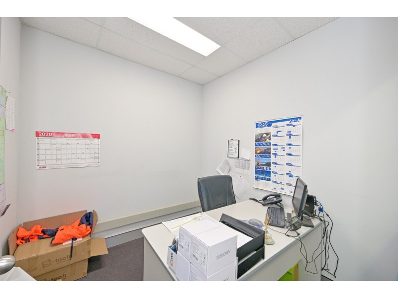 1/24 Sustainable Avenue, Bibra Lake WA 6163