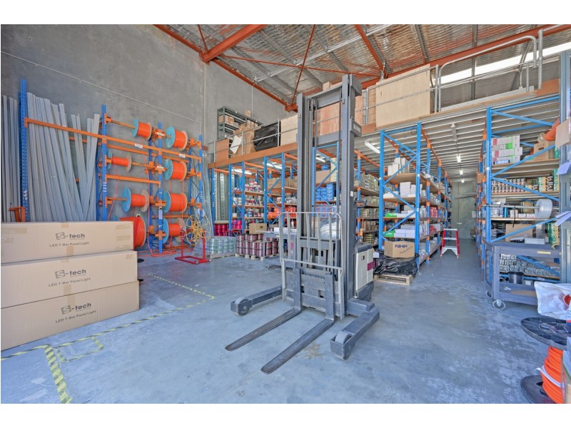 1/24 Sustainable Avenue, Bibra Lake WA 6163