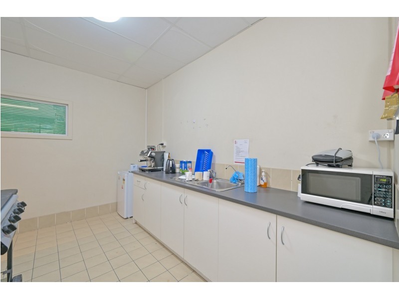 1/24 Sustainable Avenue, Bibra Lake WA 6163