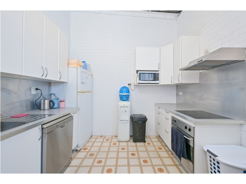 92 Stirling Highway, North Fremantle WA 6159