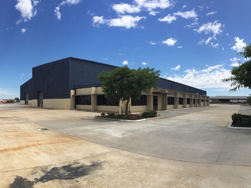 b/857 Abernethy Road, Forrestfield WA 6058