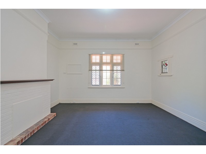 55 Fairway, Crawley WA 6009