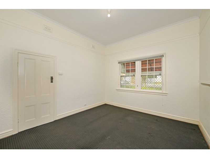 65 Fairway, Crawley WA 6009