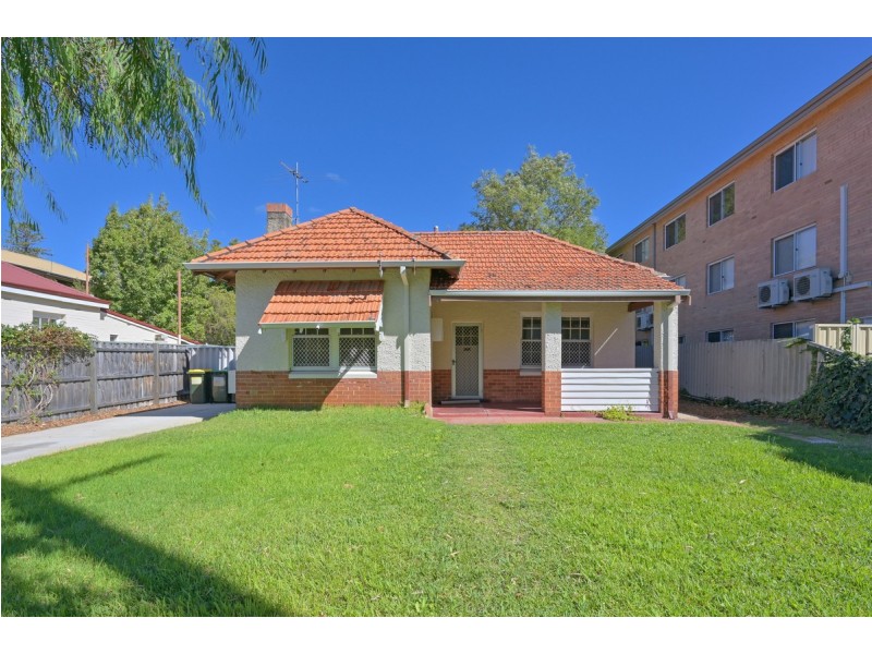 65 Fairway, Crawley WA 6009