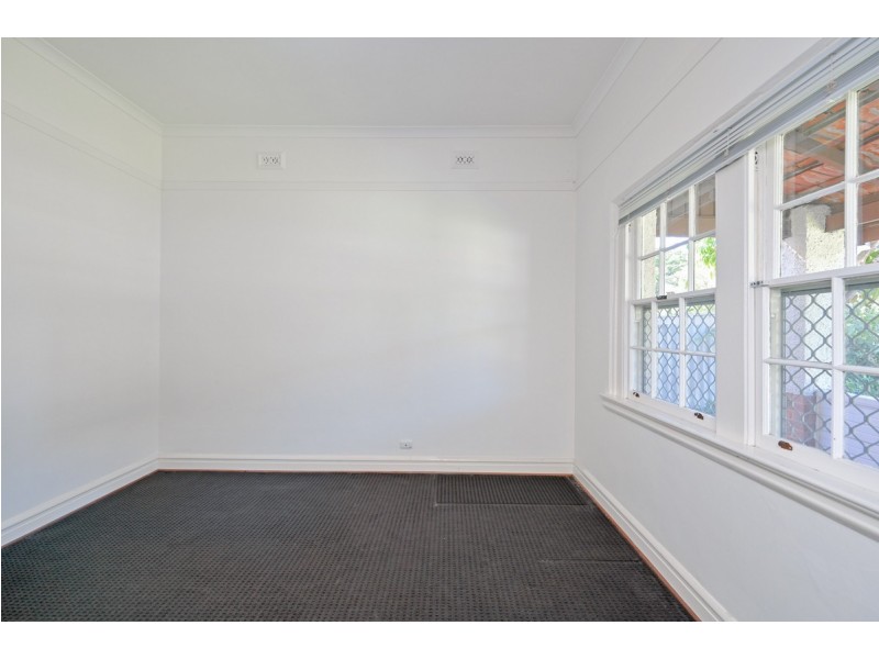 65 Fairway, Crawley WA 6009