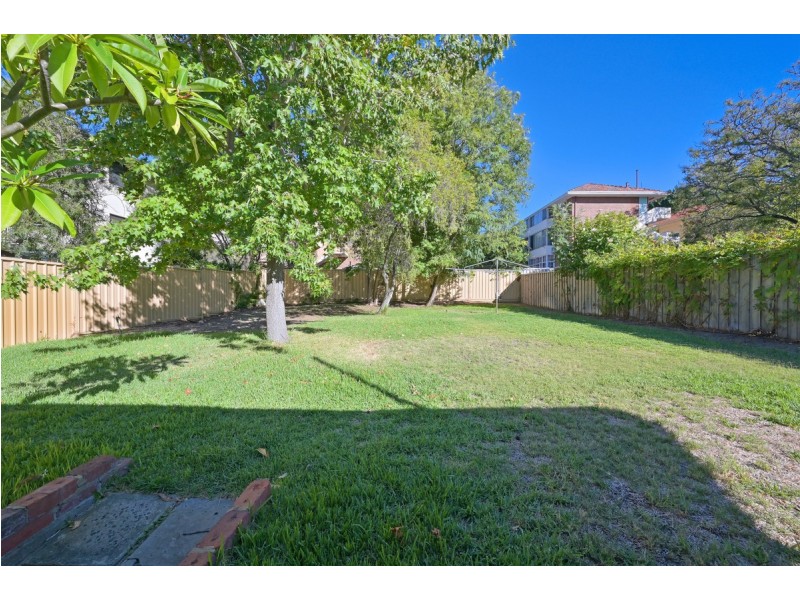 69 Fairway, Crawley WA 6009