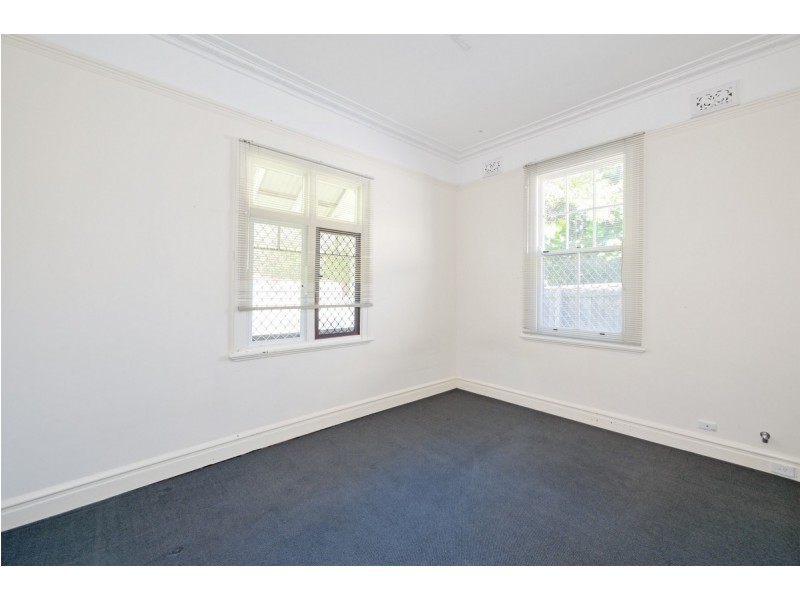 69 Fairway, Crawley WA 6009