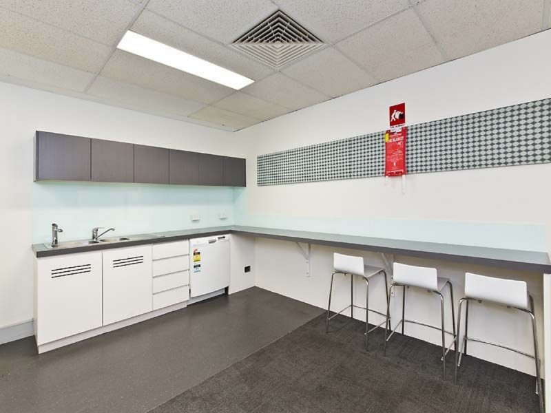 16 Ogilvie Road, Mount Pleasant WA 6153