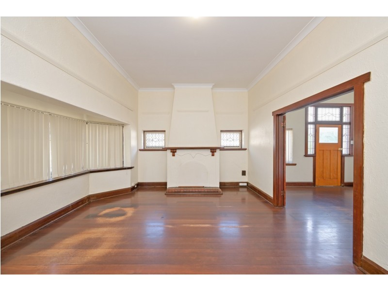 1/71 Fairway, Crawley WA 6009