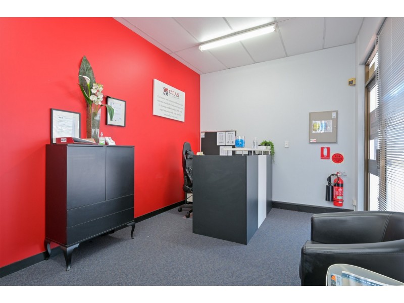 4 & 5/1 – 13 Hamilton Street, Cannington WA 6107