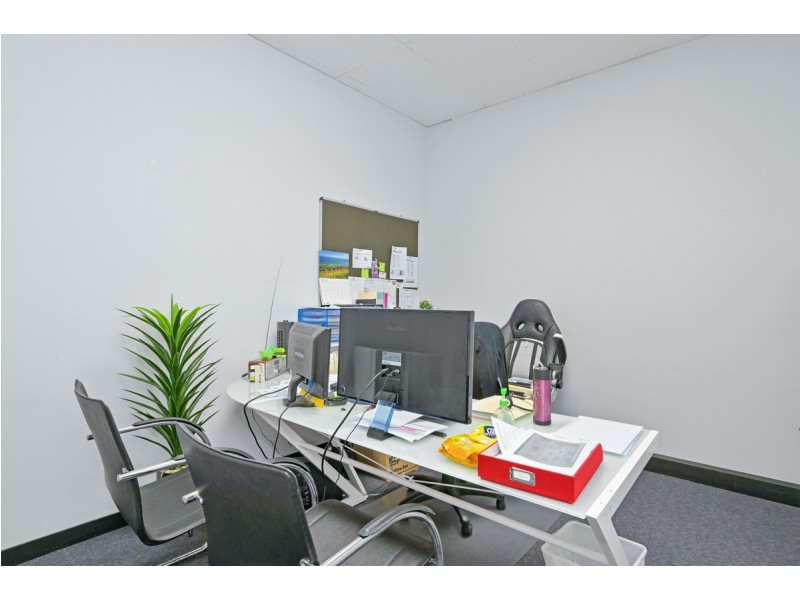 4 & 5/1 – 13 Hamilton Street, Cannington WA 6107